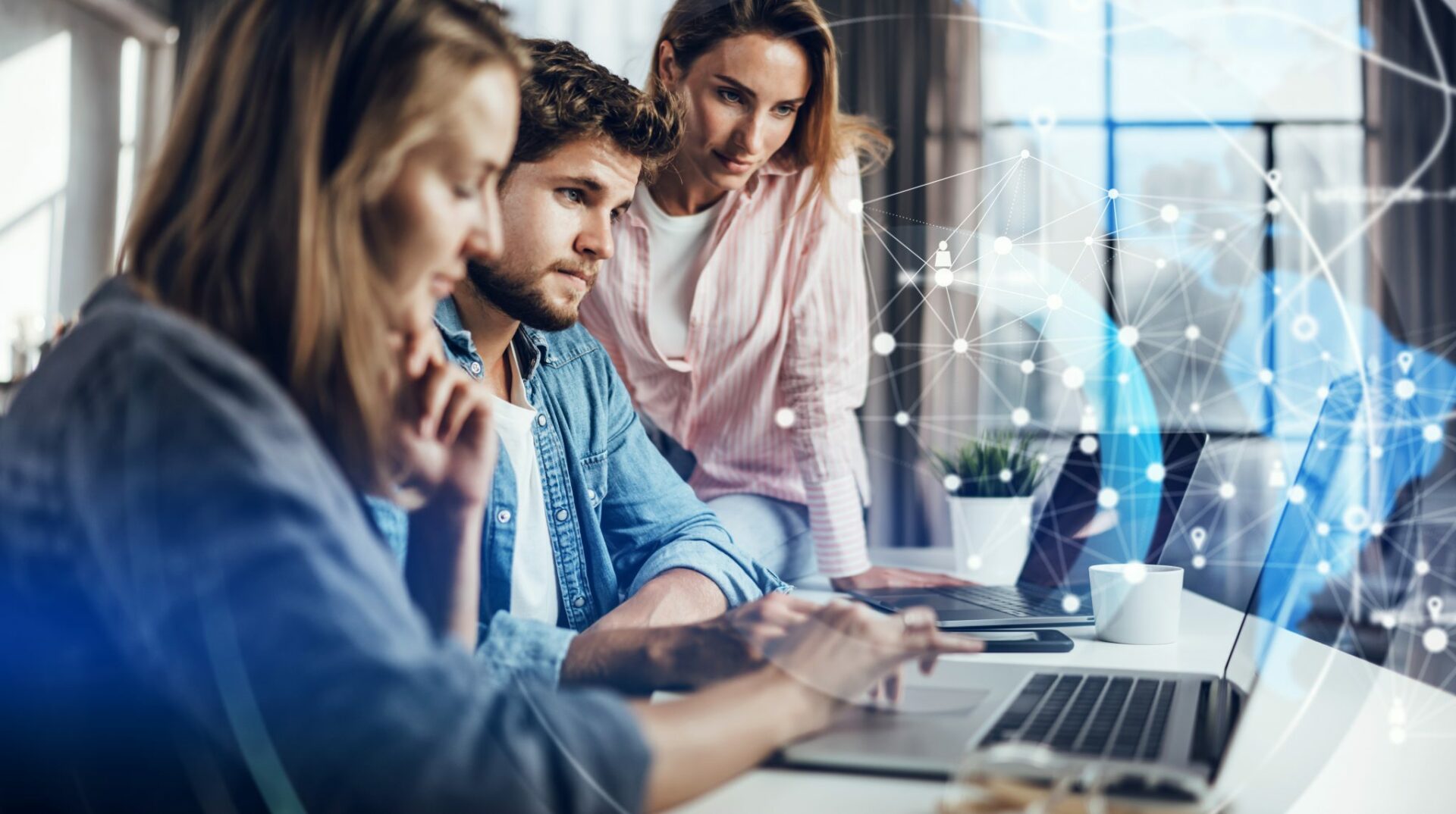 trabalho híbrido em tecnologia