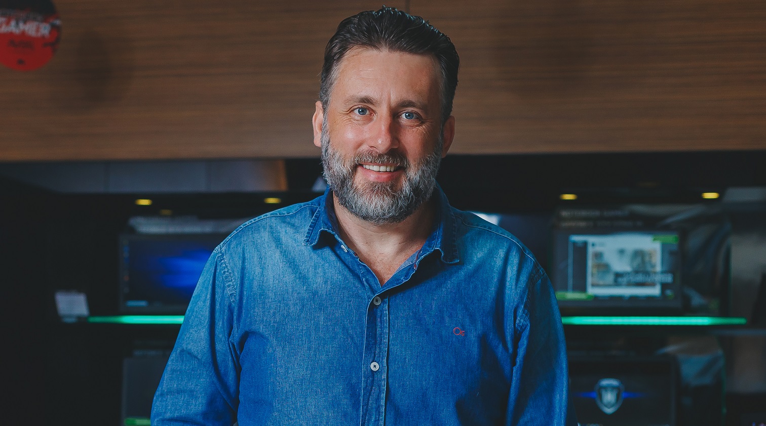 Emerson Salomão, Avell