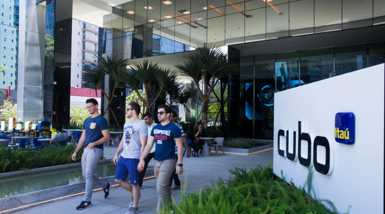 Cubo Itaú