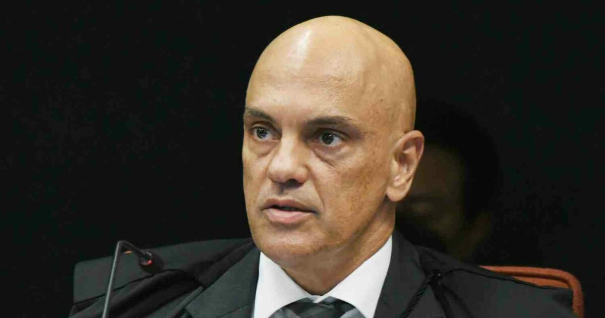 Alexandre de Moraes STF X