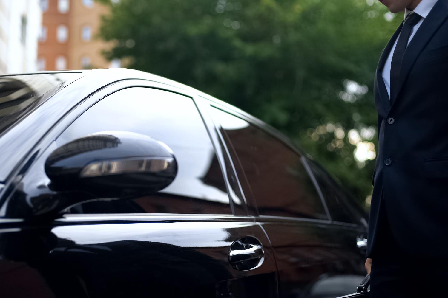 carro blindado serviço app Rhino