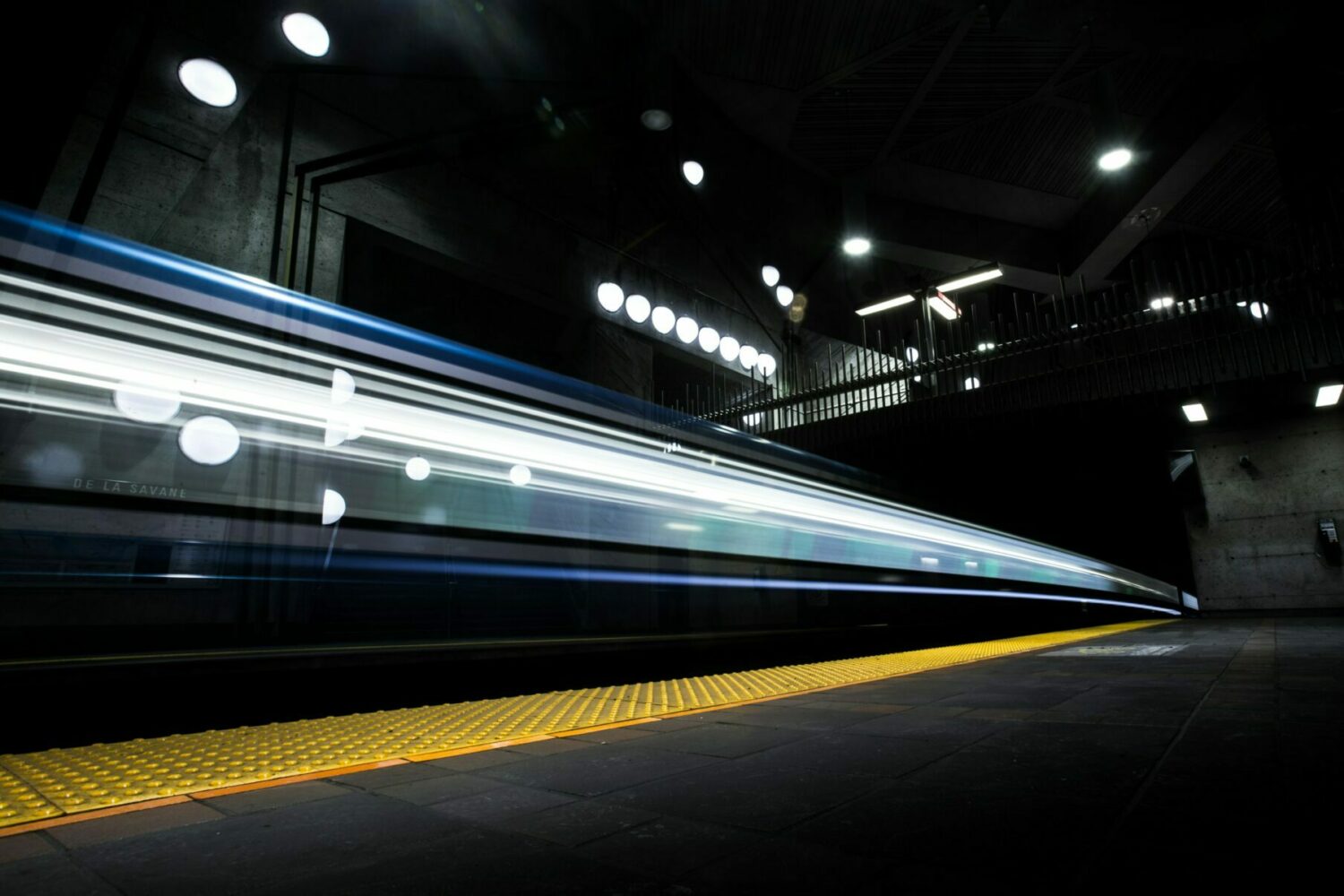 Tecnologia, velocidade, educação, transaformação digital