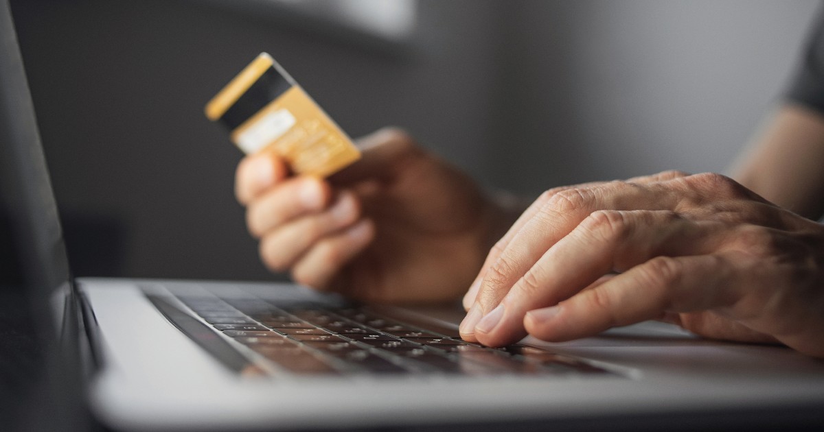 cibercriminosos, hacker, cibercrimes, crimes cibernéticos, setor financeiro, finanças, bancos