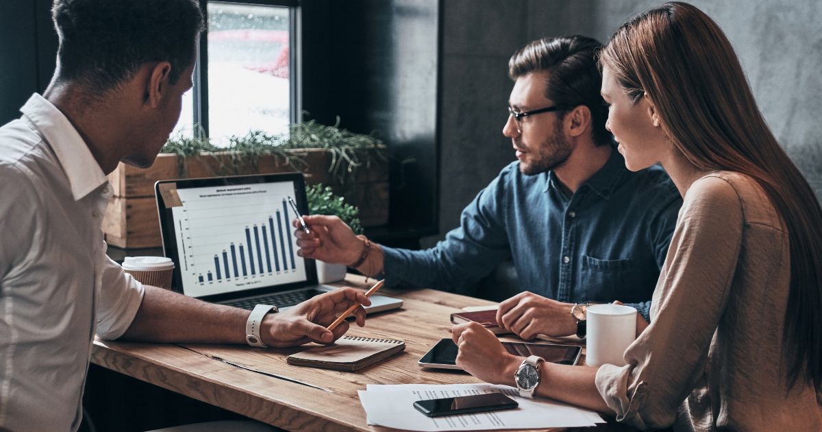 trabalho presencial, trabalho hibrido, colaboração, trabalhadores, colaboradores, reunião, Cisco, brasileiros