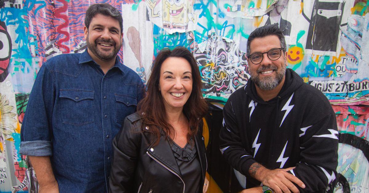 Os sócios-fundadores da SoulCode Carmela Borst, Fabricio Cardoso e Pipo Calazans, copresidente e CEO da DM9 (2)