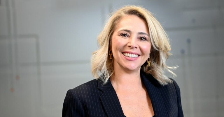 Raquel Possamai, diretora-executiva da Embratel para o Mercado Financeiro Imagem: Divulgação