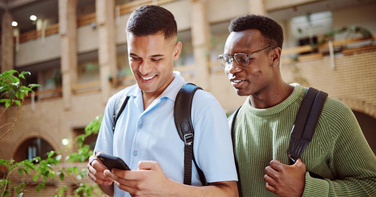 educação, alunos, universidade, escola, conectividade, 5G, celular, smartphone, educação