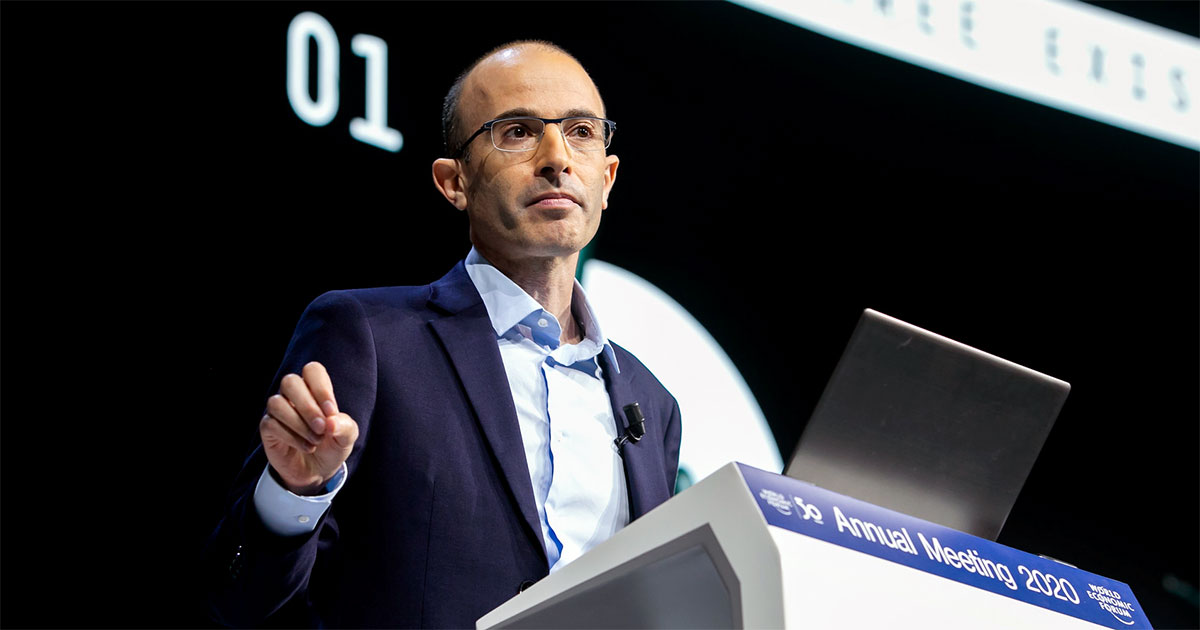 O historiador Yuval Noah Harari, para quem robôs que imitam humanos ameaçam a democracia - Foto: Ciaran McCrickard/Creative Commons