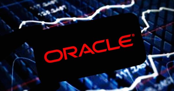 Custo bilionário da IA derruba ações da Oracle e reacende temor de bolha no mercado