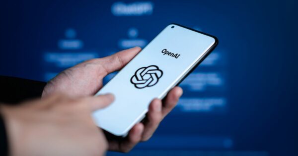 ChatGPT 5.2 lidera rankings, mas benchmarks de IA estão quebrados, revela Stanford