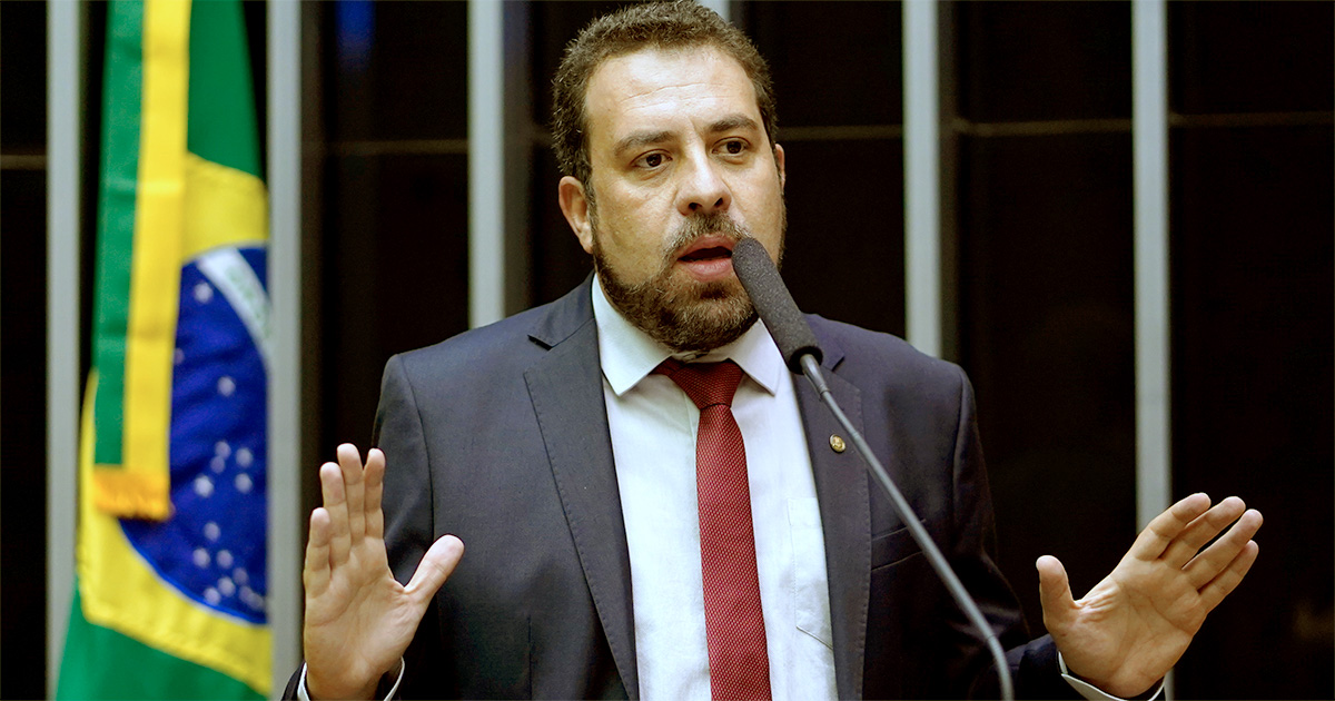 O deputado federal Guilherme Boulos, que pediu a suspensão do Discord, pelo uso por extremistas (online) Imagem: Pablo Valadares/Creative Commons