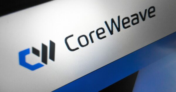 CrowdStrike e CoreWeave anunciam parceria para proteção de infraestrutura de IA
