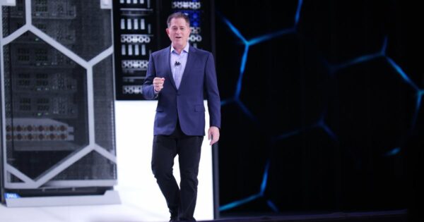 “A IA irá seguir os dados e não o contrário”, afirma Michael Dell