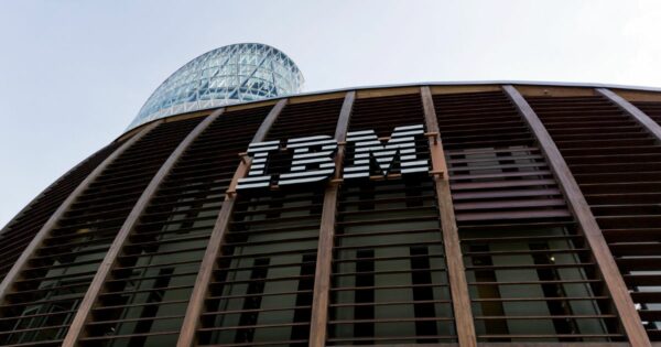 IBM compra startup de IA e inaugura aceleradora para empresas em Nova York