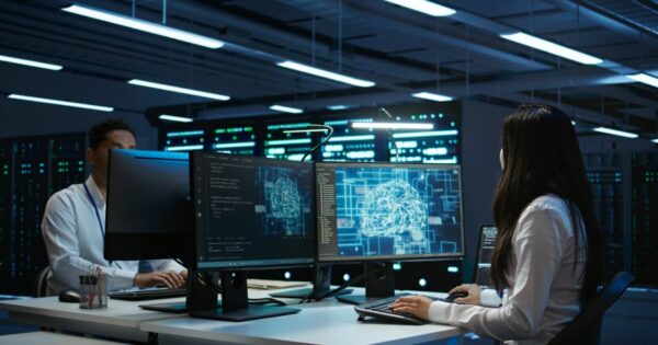 Estudo da Jitterbit revela crescente demanda por IA e automação para solucionar a “divisão de dados”